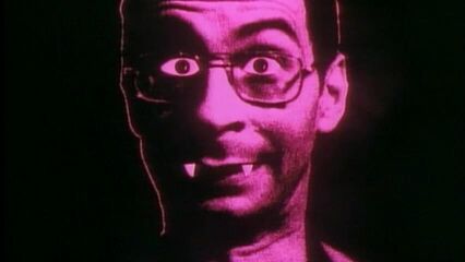 Вампир из Беверли Хиллз - фильм для взрослых