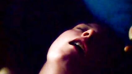 Домашнее порно: Минет для мужа от любящей жены