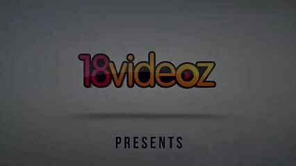 Худая брюнетка и большой член