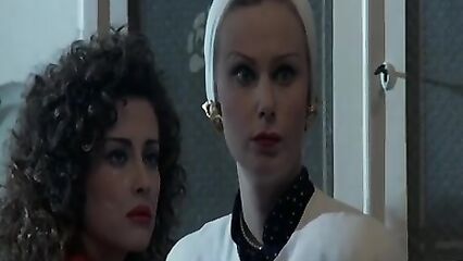 Тинто Брасс: Любовь и страсть (1987) с русским переводом